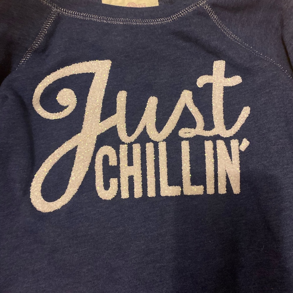 Thin Sweater sparkly “Just Chillin”